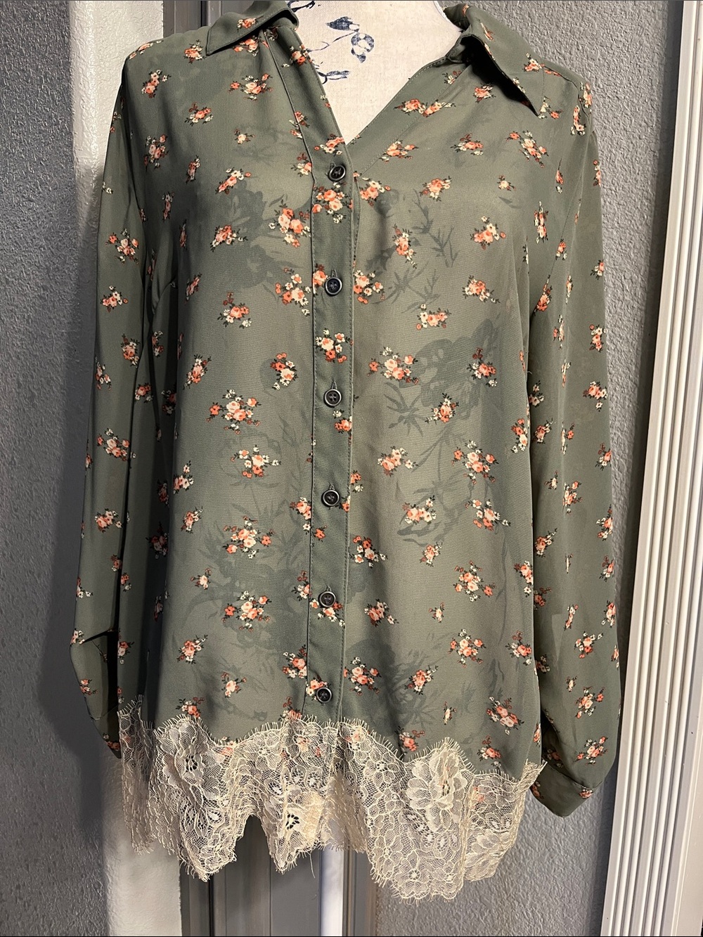 Floral Lace Hem Button-Down Blouse - Olive Green